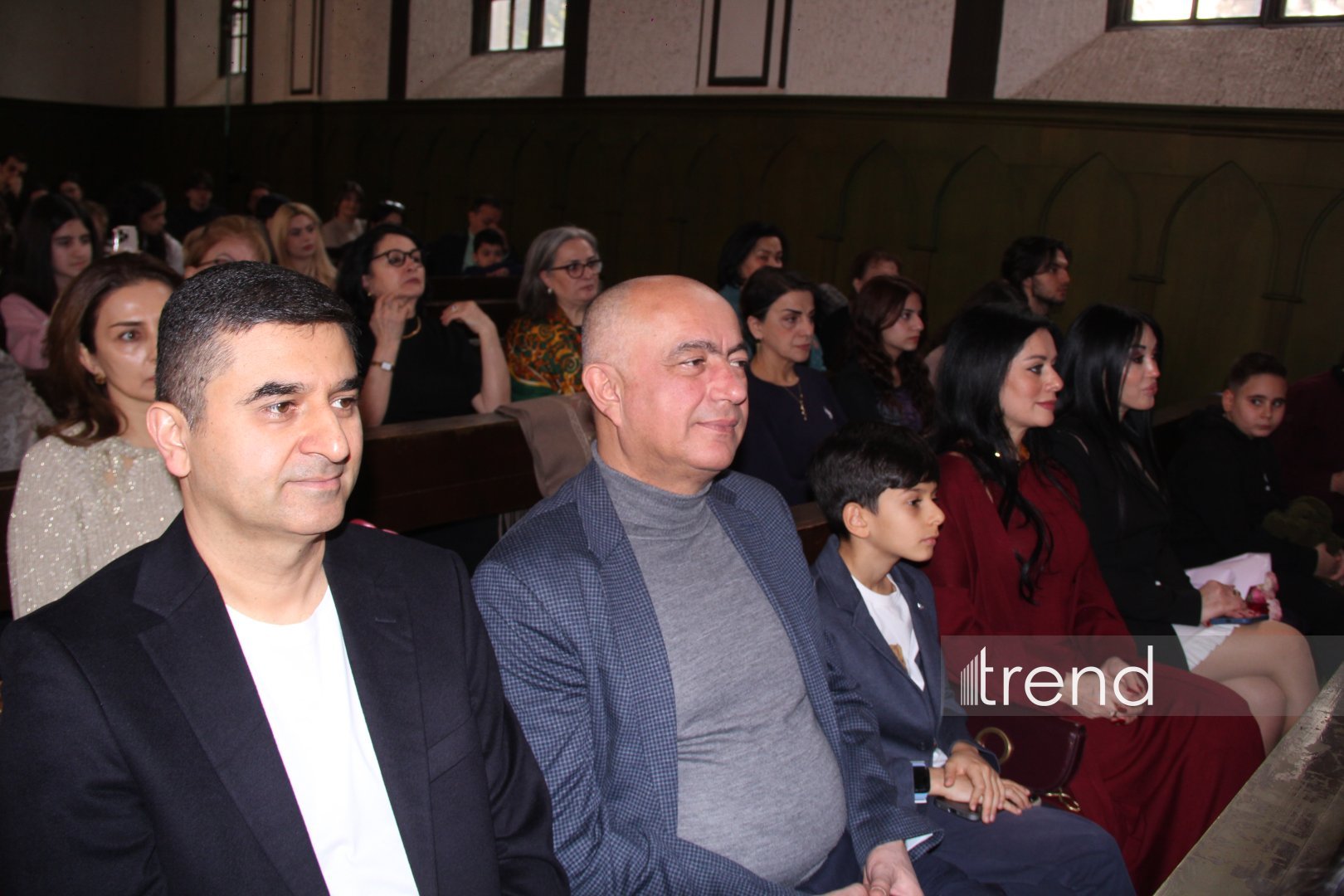 15-летний вундеркинд Айдан Нуриева объединила мировую классику с азербайджанской поэзией (ФОТО)