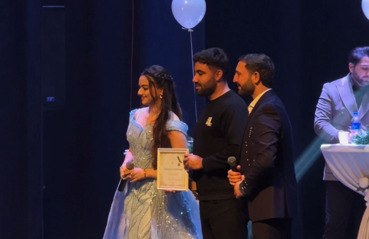 В Гянджинской государственной филармонии состоялась праздничная программа "В Новый год - вместе с нами" (ФОТО)