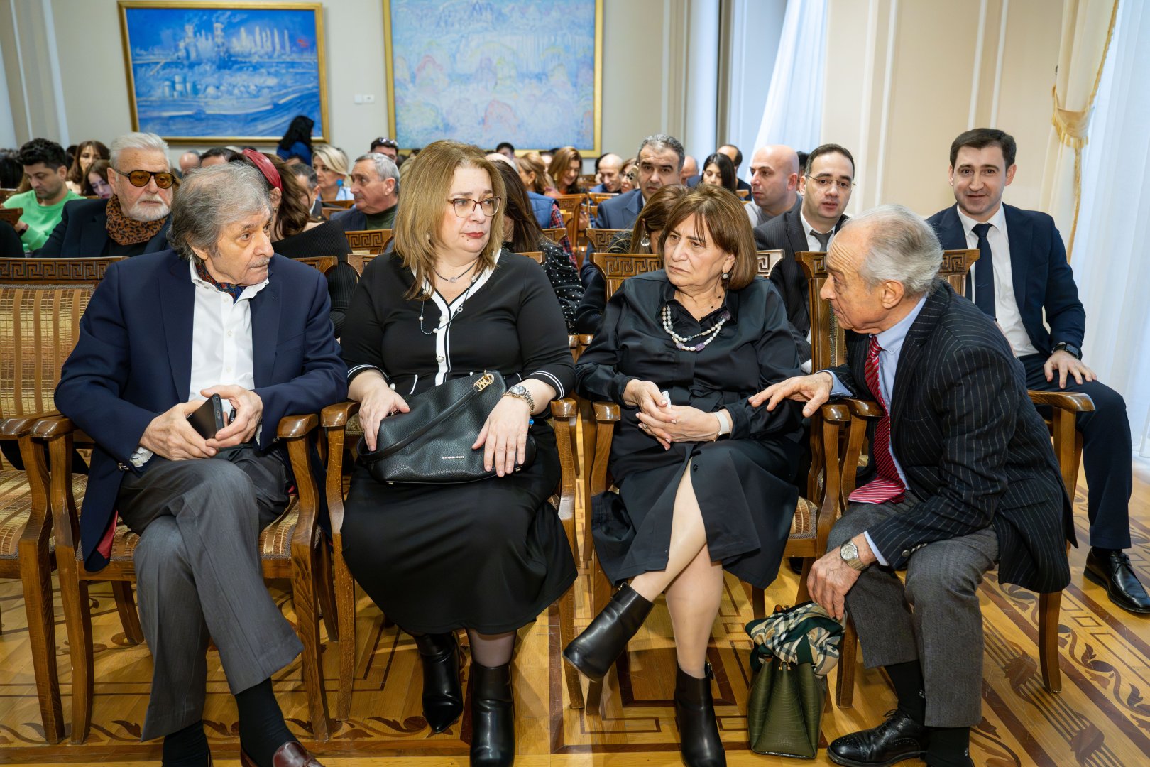 Состоялось открытие выставки, посвящённой 25-летию Азербайджанской академии художеств (ФОТО)