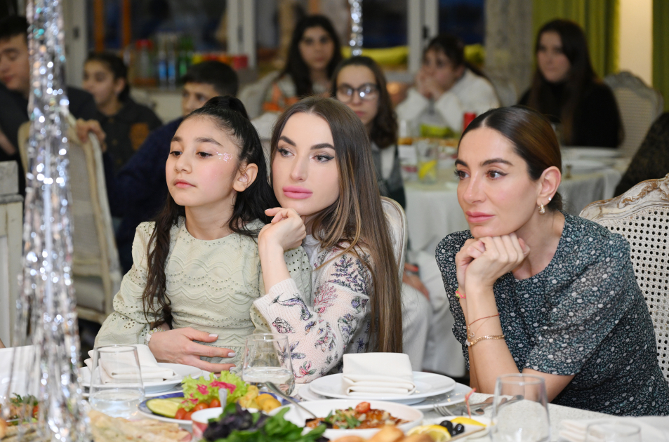 Вице-президент Фонда Гейдара Алиева Лейла Алиева, руководитель Баку Медиа Центра Арзу Алиева и Алена Алиева приняли участие в праздничном торжестве, организованном для детей, нуждающихся в особой заботе (ФОТО)