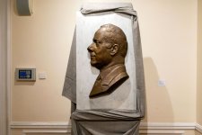 Состоялось открытие выставки, посвящённой 25-летию Азербайджанской академии художеств (ФОТО)