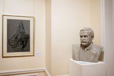 Состоялось открытие выставки, посвящённой 25-летию Азербайджанской академии художеств (ФОТО)