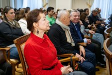 Состоялось открытие выставки, посвящённой 25-летию Азербайджанской академии художеств (ФОТО)