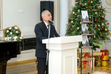 Состоялось открытие выставки, посвящённой 25-летию Азербайджанской академии художеств (ФОТО)