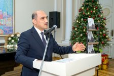 Состоялось открытие выставки, посвящённой 25-летию Азербайджанской академии художеств (ФОТО)