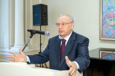 Состоялось открытие выставки, посвящённой 25-летию Азербайджанской академии художеств (ФОТО)