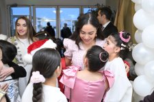 Вице-президент Фонда Гейдара Алиева Лейла Алиева, руководитель Баку Медиа Центра Арзу Алиева и Алена Алиева приняли участие в праздничном торжестве, организованном для детей, нуждающихся в особой заботе (ФОТО)