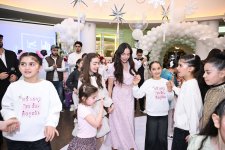 Вице-президент Фонда Гейдара Алиева Лейла Алиева, руководитель Баку Медиа Центра Арзу Алиева и Алена Алиева приняли участие в праздничном торжестве, организованном для детей, нуждающихся в особой заботе (ФОТО)