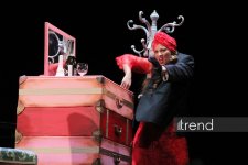 Шикарная премьера в Азербайджанском русском драмтеатре - "Ключ от чемодана с кирпичами" покорил всех! (ФОТО)