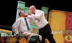 Шикарная премьера в Азербайджанском русском драмтеатре - "Ключ от чемодана с кирпичами" покорил всех! (ФОТО)