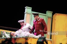 Шикарная премьера в Азербайджанском русском драмтеатре - "Ключ от чемодана с кирпичами" покорил всех! (ФОТО)