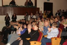 Шикарная премьера в Азербайджанском русском драмтеатре - "Ключ от чемодана с кирпичами" покорил всех! (ФОТО)