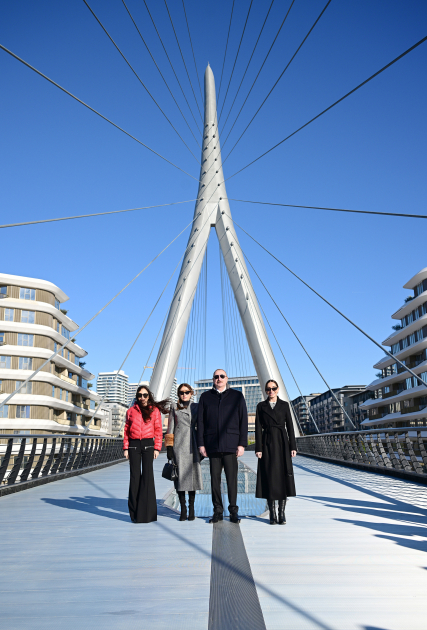 Президент Ильхам Алиев и Первая леди Мехрибан Алиева посетили «Баку Белый город» (ФОТО/ВИДЕО)