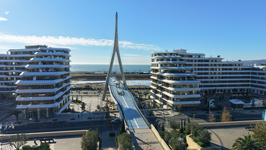 Президент Ильхам Алиев и Первая леди Мехрибан Алиева посетили «Баку Белый город» (ФОТО/ВИДЕО)