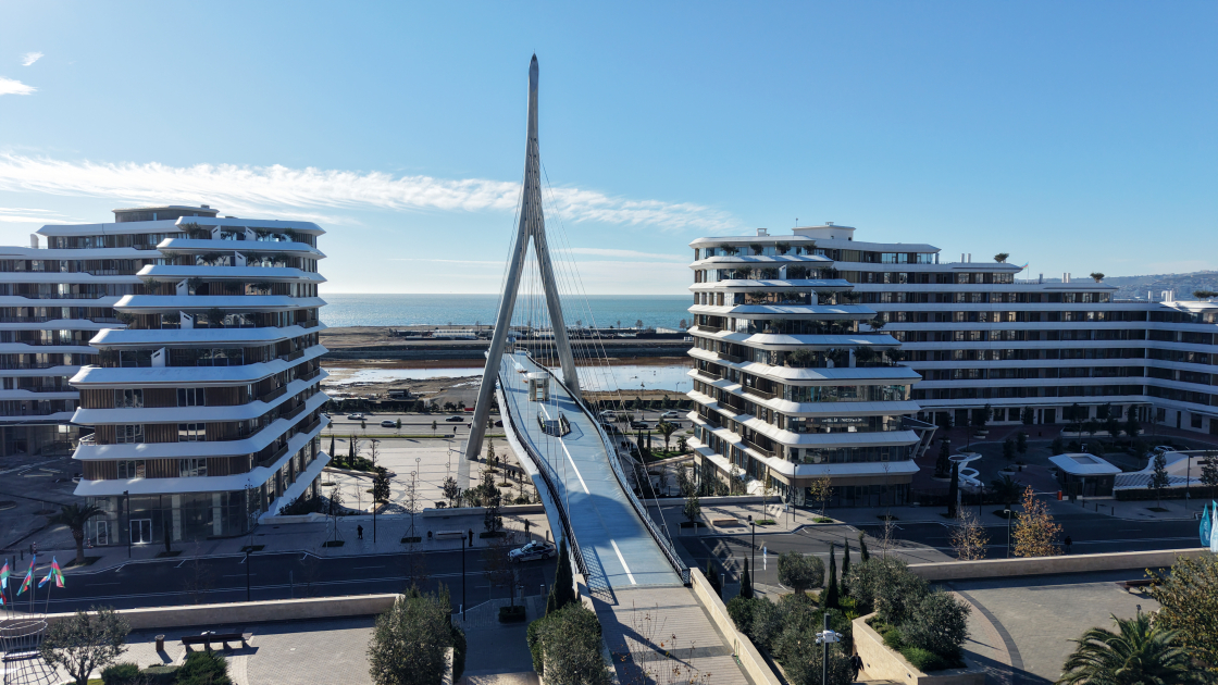 Президент Ильхам Алиев и Первая леди Мехрибан Алиева посетили «Баку Белый город» (ФОТО)