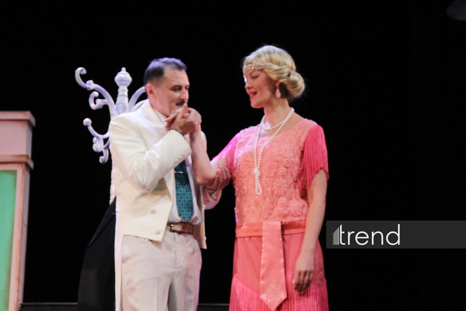 Шикарная премьера в Азербайджанском русском драмтеатре - "Ключ от чемодана с кирпичами" покорил всех! (ФОТО)