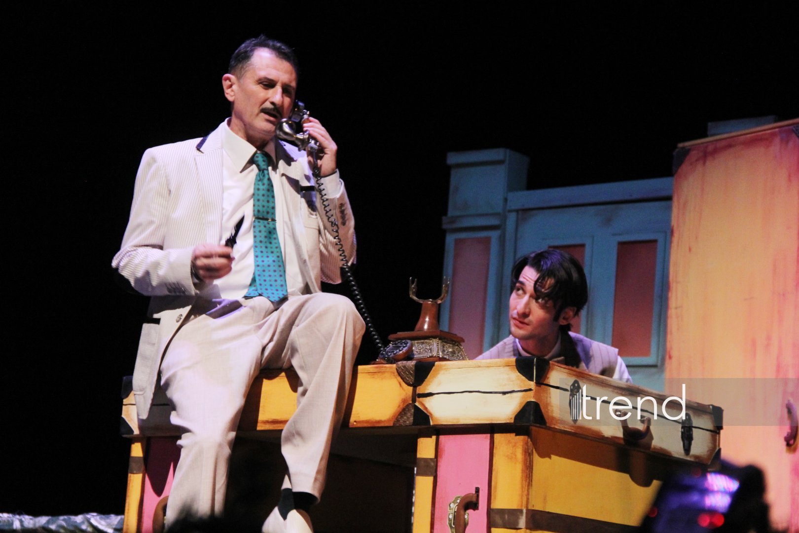Шикарная премьера в Азербайджанском русском драмтеатре - "Ключ от чемодана с кирпичами" покорил всех! (ФОТО)