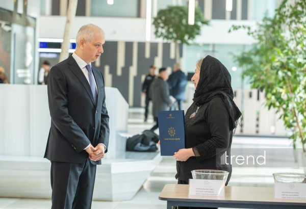 Еще 115 квартир в Азербайджане предоставлены семьям шехидов и лицам с инвалидностью в связи с войной (ФОТО)