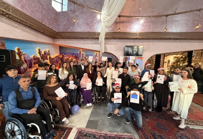 В Баку прошел инклюзивный праздник "Цвет желаний", посвященный Новому году (ФОТО)