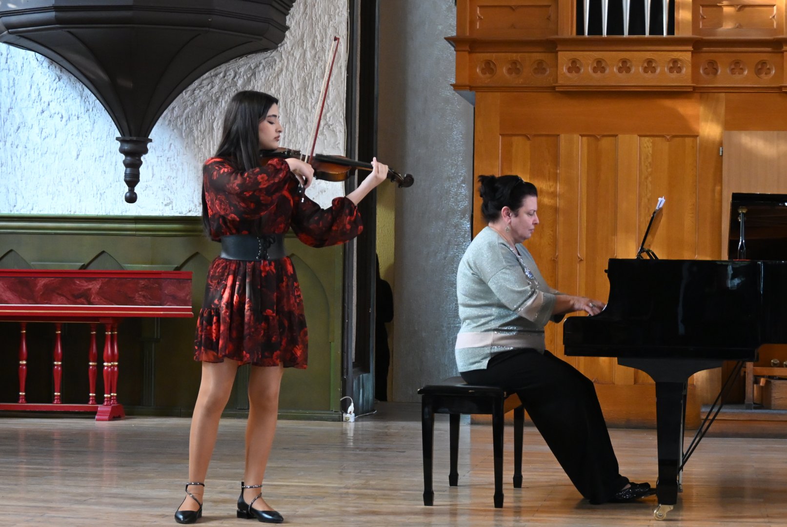 Абонементные концерты в Филармонии: музыка, поэзия и живая история (ФОТО)