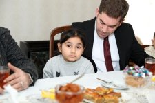 PASHA Holding предоставил праздничные подарки семьям шехидов (ФОТО)