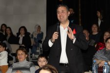 В Баку разгорелась битва смеха и креатива Юниор Лиги КВН сезона 2025–2026 (ФОТО)