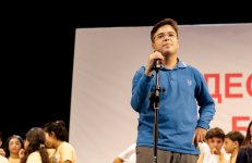 В Баку разгорелась битва смеха и креатива Юниор Лиги КВН сезона 2025–2026 (ФОТО)