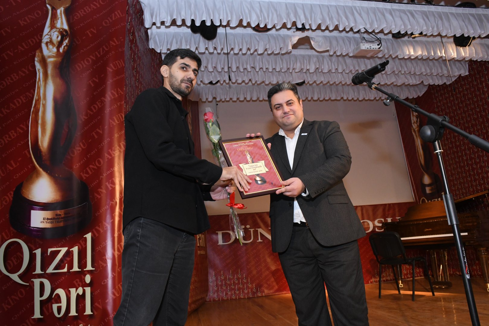 Киноакадемия Азербайджана провела торжественную церемонию награждения "Qızıl Pəri – 2025" (ФОТО)