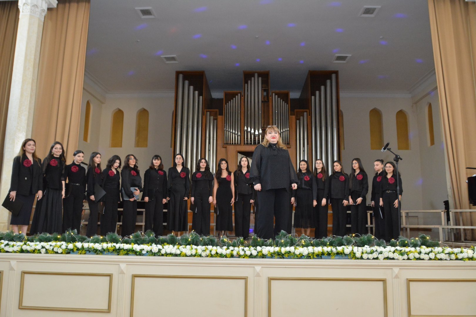Фархад Бадалбейли отметил день рождения вместе со студентами Бакинской музыкальной академии (ФОТО)