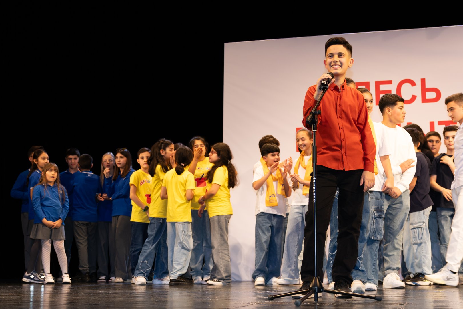 В Баку разгорелась битва смеха и креатива Юниор Лиги КВН сезона 2025–2026 (ФОТО)