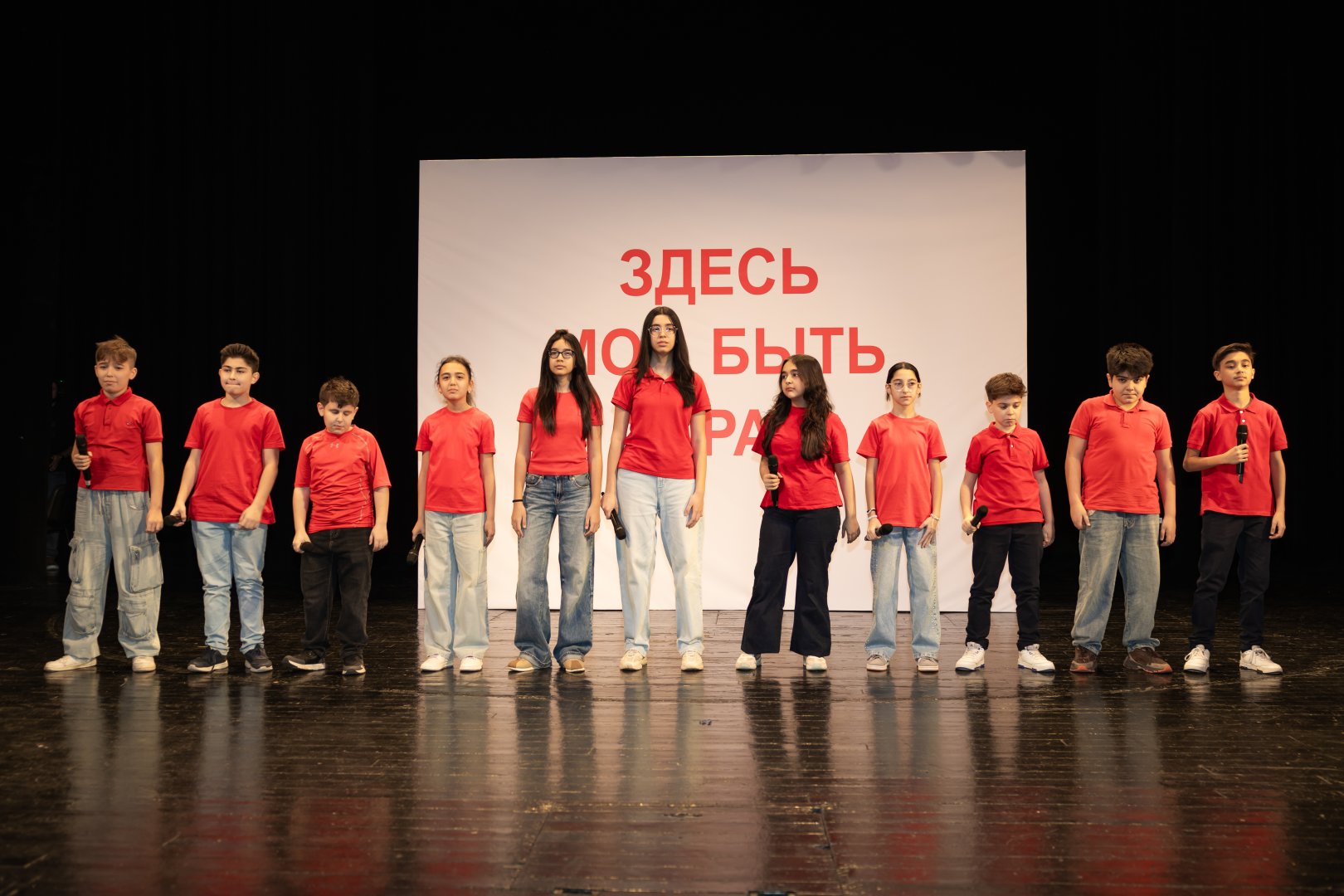 В Баку разгорелась битва смеха и креатива Юниор Лиги КВН сезона 2025–2026 (ФОТО)