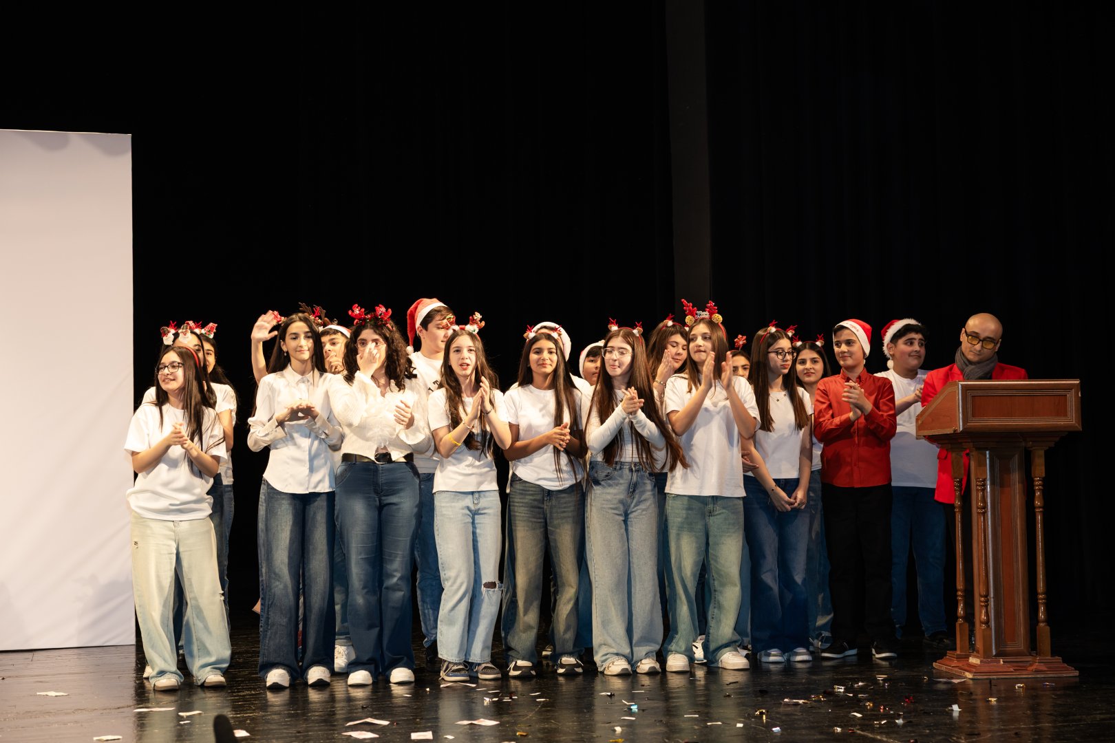 В Баку разгорелась битва смеха и креатива Юниор Лиги КВН сезона 2025–2026 (ФОТО)