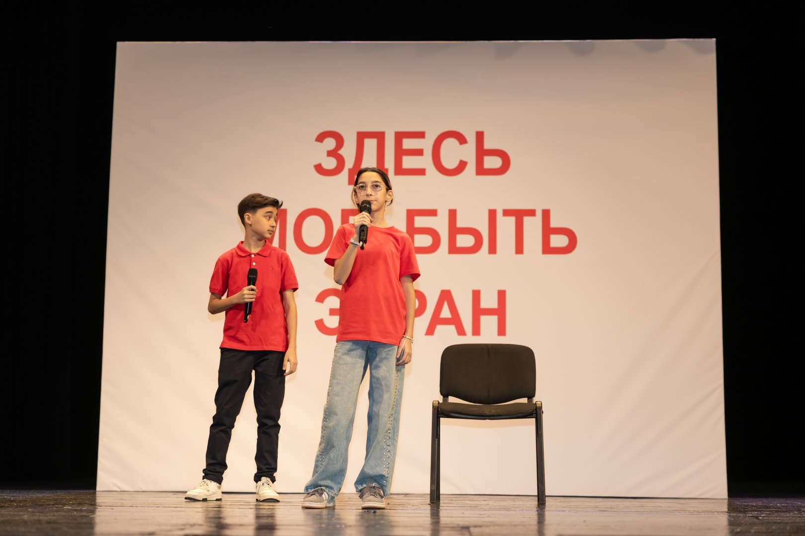 В Баку разгорелась битва смеха и креатива Юниор Лиги КВН сезона 2025–2026 (ФОТО)