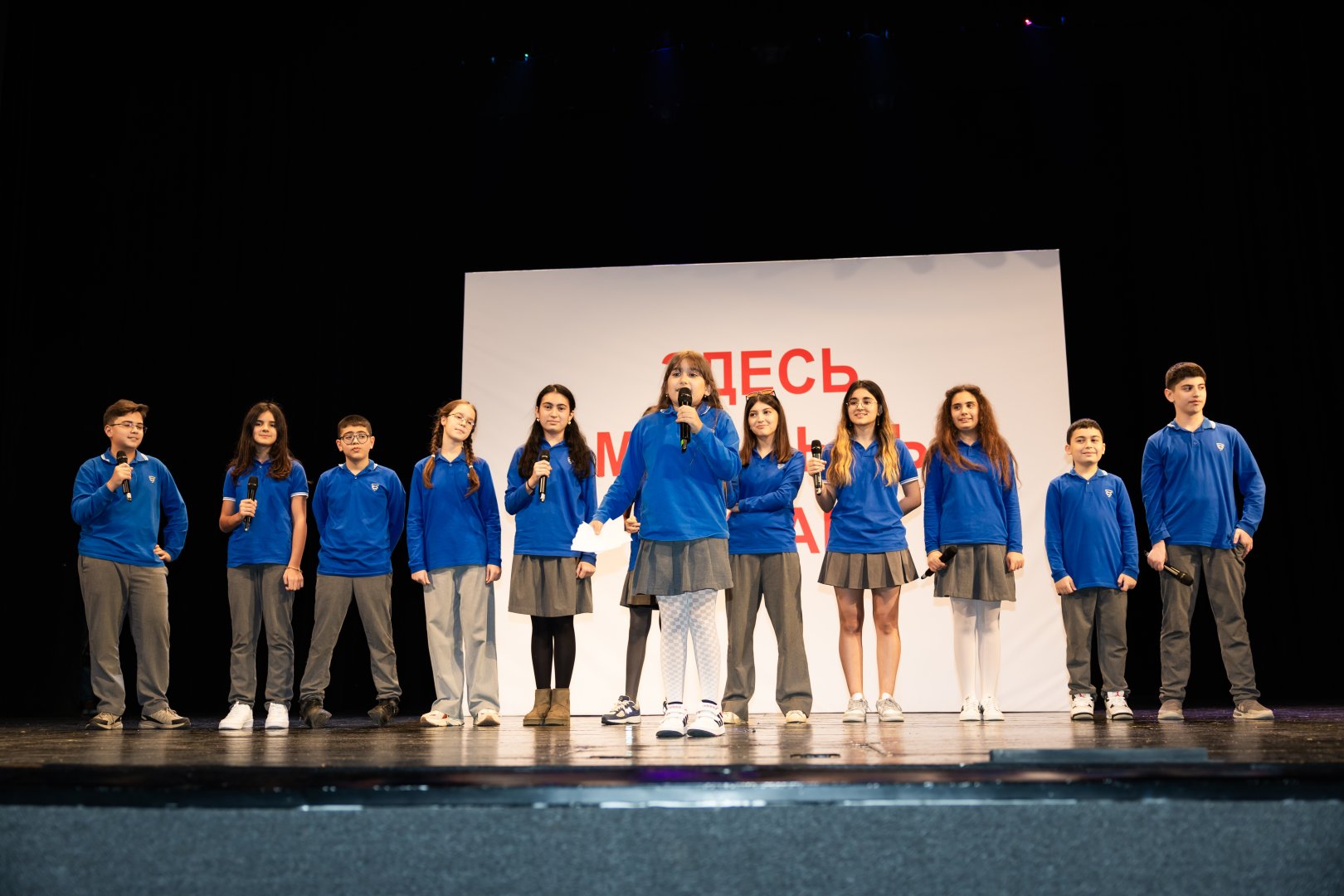 В Баку разгорелась битва смеха и креатива Юниор Лиги КВН сезона 2025–2026 (ФОТО)