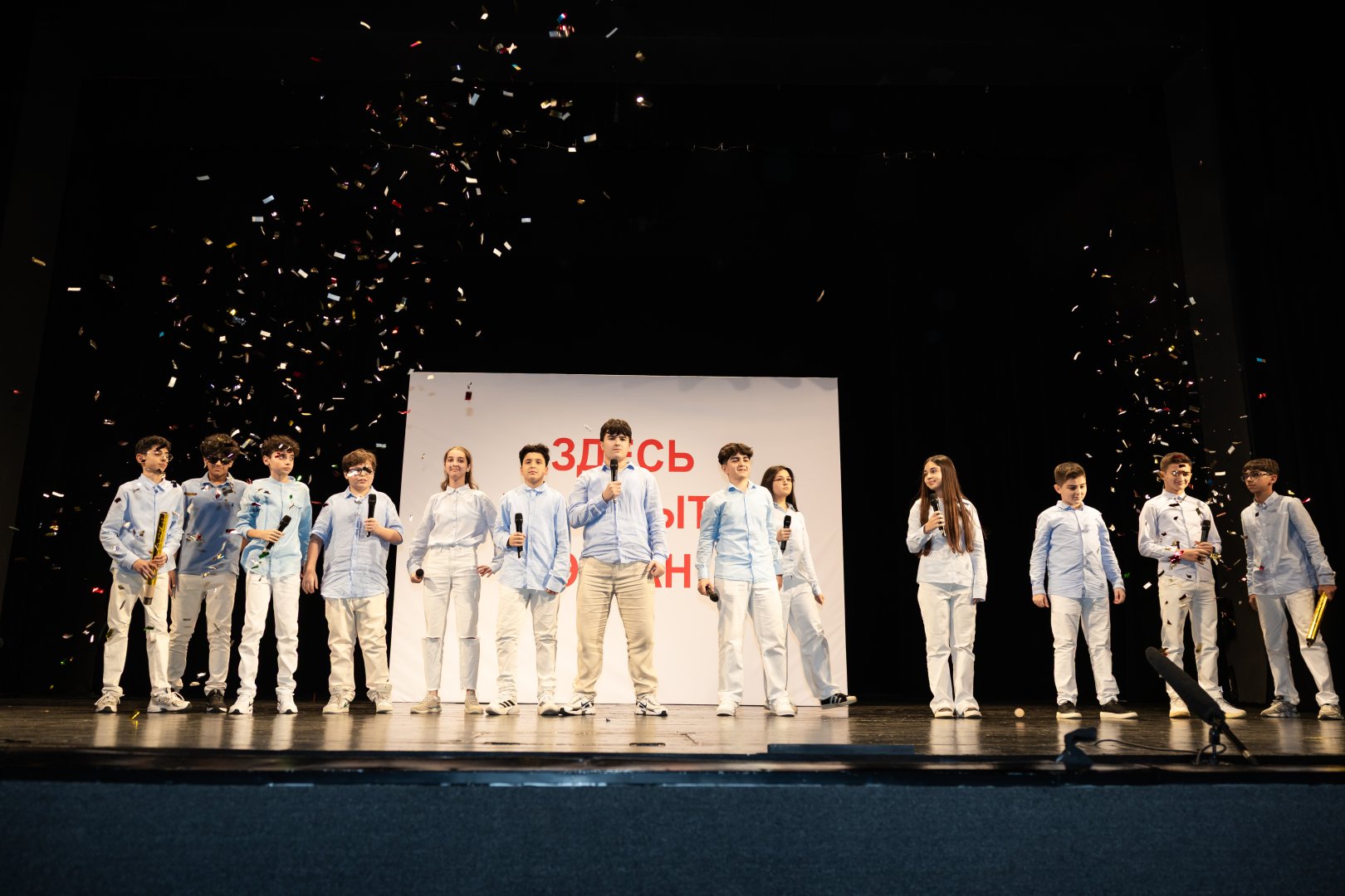 В Баку разгорелась битва смеха и креатива Юниор Лиги КВН сезона 2025–2026 (ФОТО)