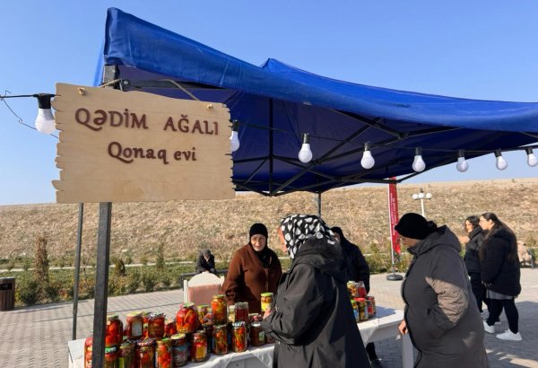 В Джабраильском и Зангиланском районах организована новогодняя ярмарка (ФОТО)