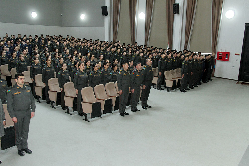 В Азербайджанской армии отмечены День солидарности азербайджанцев мира и Новый год (ФОТО)