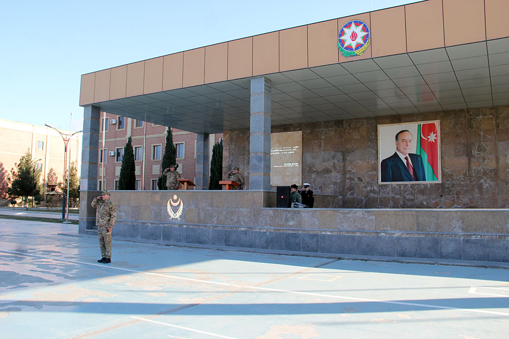 В Азербайджанской армии отмечены День солидарности азербайджанцев мира и Новый год (ФОТО)