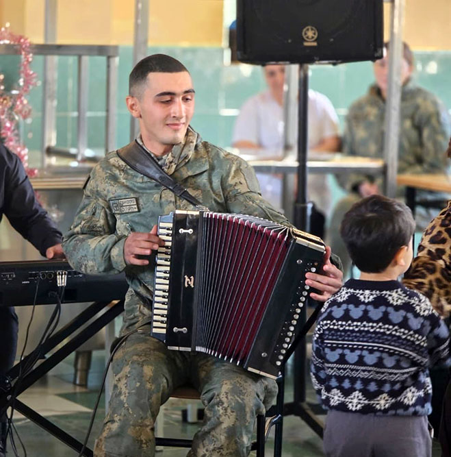 В Азербайджанской армии отмечены День солидарности азербайджанцев мира и Новый год (ФОТО)