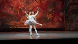 Новый год в Баку - фантастические танцы, торжество добра и исполнение заветных желаний (ФОТО)