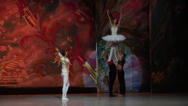 Новый год в Баку - фантастические танцы, торжество добра и исполнение заветных желаний (ФОТО)