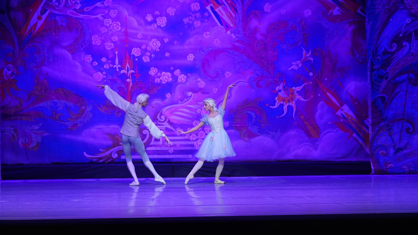 Новый год в Баку - фантастические танцы, торжество добра и исполнение заветных желаний (ФОТО)