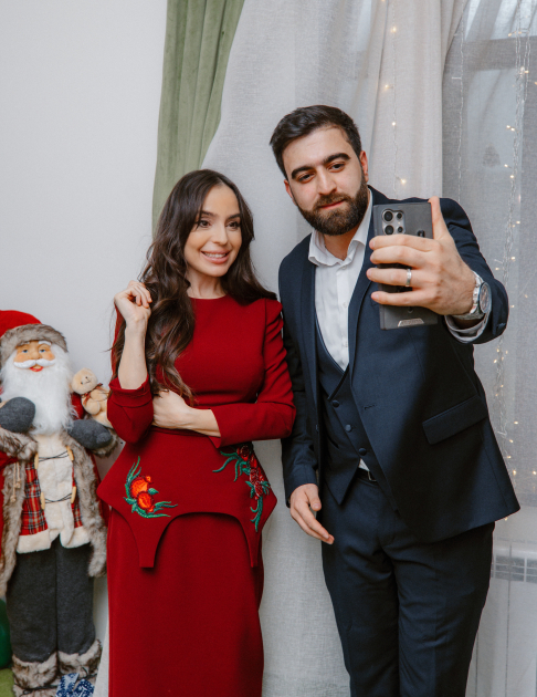 Вице-президент Фонда Гейдара Алиева Лейла Алиева и руководитель Баку Медиа Центра Арзу Алиева приняли участие в праздничном мероприятии в Центре социальной реабилитации детей Tut Əlimdən (ФОТО)