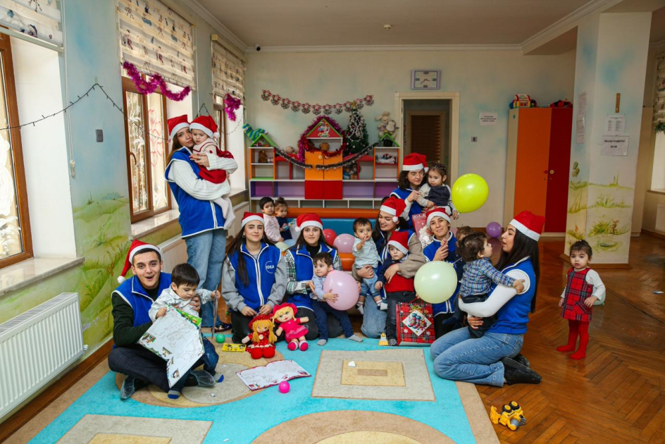 По инициативе вице-президента Фонда Гейдара Алиева Лейлы Алиевой в ряде детских учреждений прошли новогодние мероприятия (ФОТО)