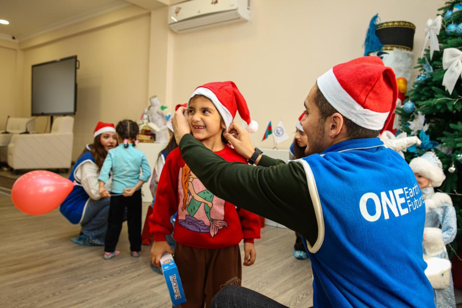 По инициативе вице-президента Фонда Гейдара Алиева Лейлы Алиевой в детских приютах организовано новогоднее веселье (ФОТО)