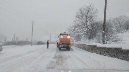 В Нахчыване ведутся работы по очистке дорог от снега (ФОТО)