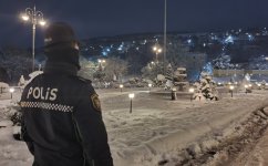 Полиция Азербайджана работает в непрерывном режиме в связи с погодными условиями (ФОТО)