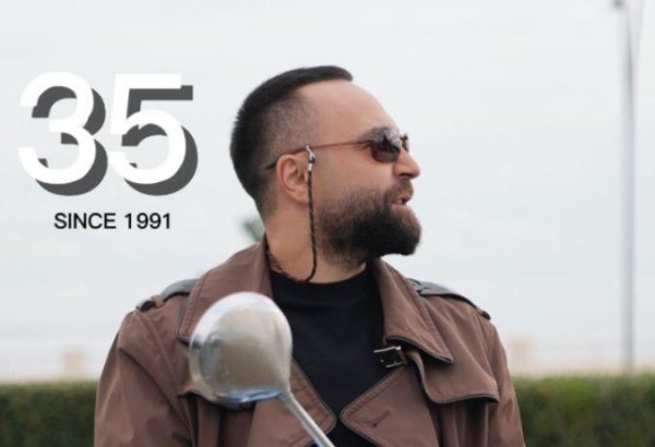 Азад Шабанов отметил 35-летие на мотороллере с велолюбителями (ВИДЕО)