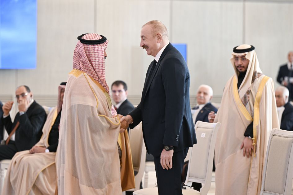 Президент Ильхам Алиев принял участие в церемонии официального открытия ветряной электростанции «Хызы-Абшерон» (ФОТО/ВИДЕО)