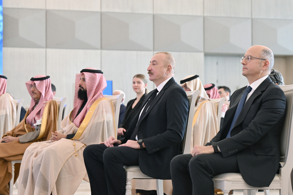 Президент Ильхам Алиев принял участие в церемонии официального открытия ветряной электростанции «Хызы-Абшерон» (ФОТО/ВИДЕО)